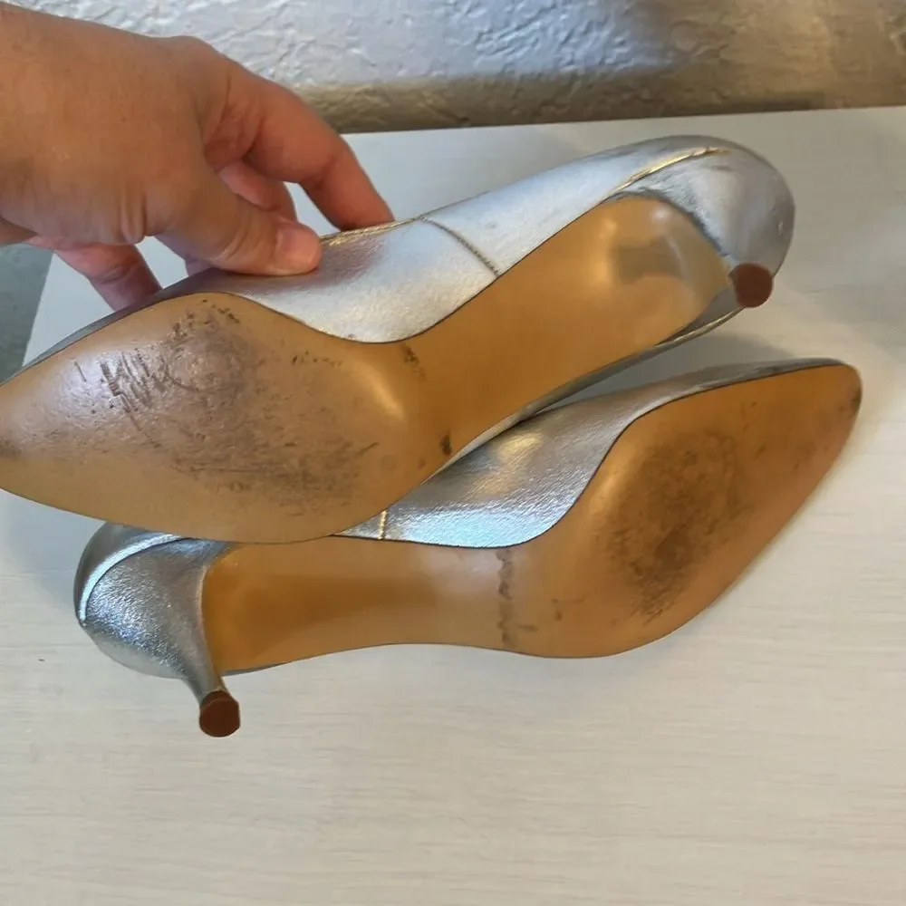 Vintage mid-century silver pumps